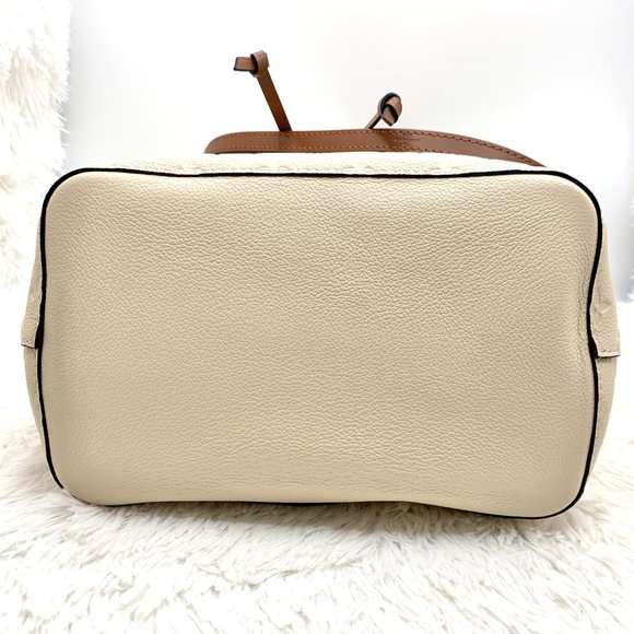 ❌SOLD❌ Louis Vuitton Empreinte Cream Neonoe MM bag - Picture 6 of 16